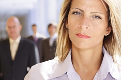 Should executives write their own resumes?